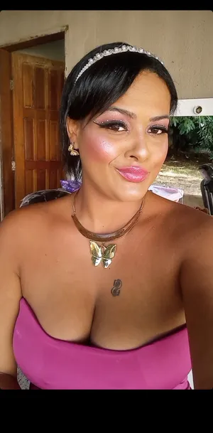 Foto da galeria de Morena safadinha 